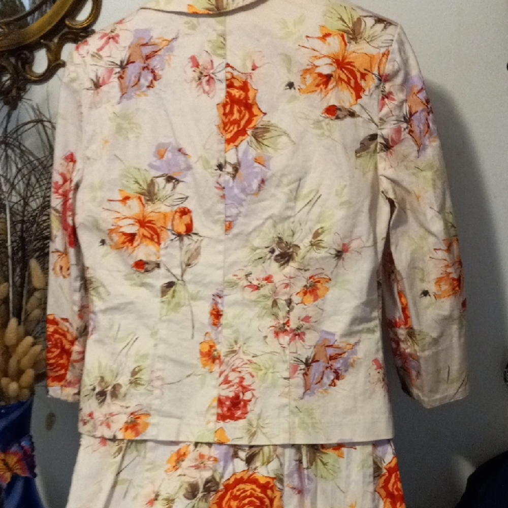 Sheri Martin Cream Floral Two-Piece with Orange Rose Accents - Picture 5 of 8